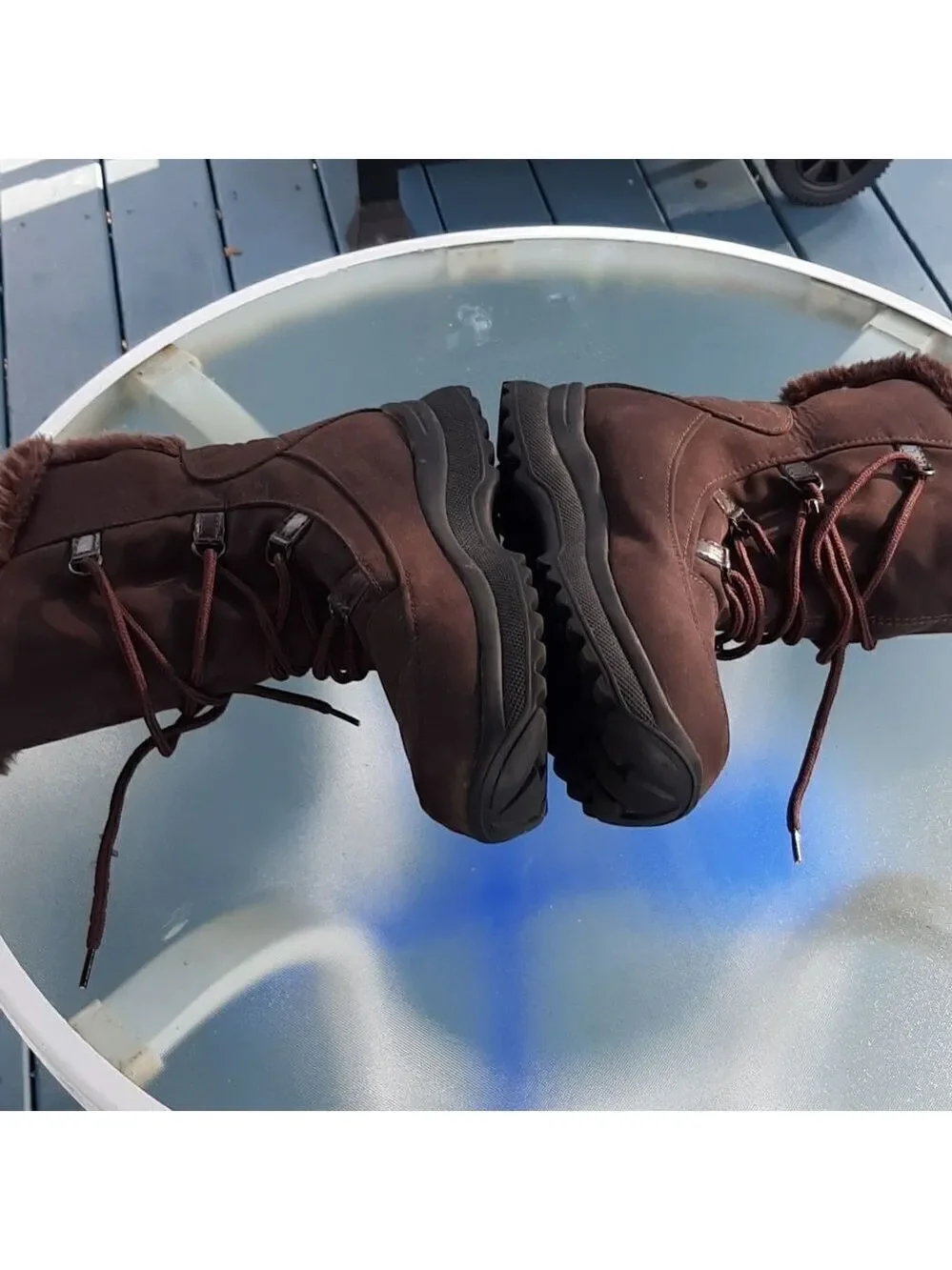Wanderlust  boots with shoelace